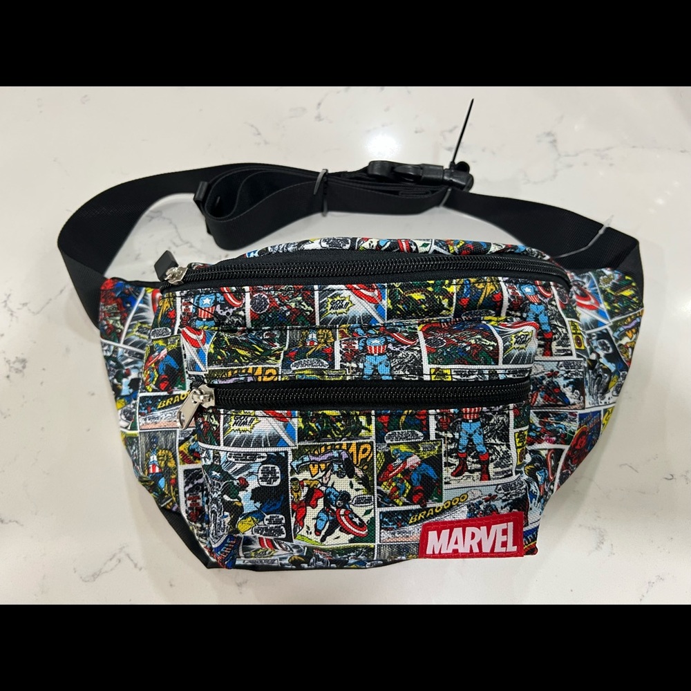 *SOLD* Marvel Captain America Comic Fanny Pack